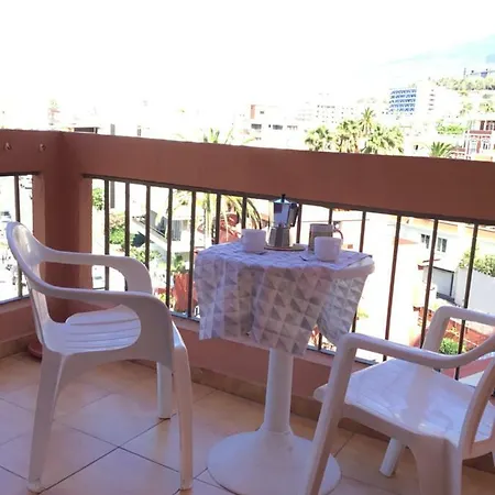Calle Acevino Apartment